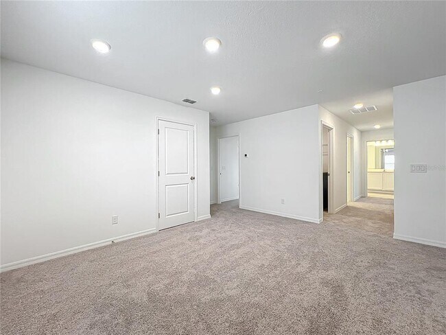 Building Photo - 1679 Meadowlark Dr