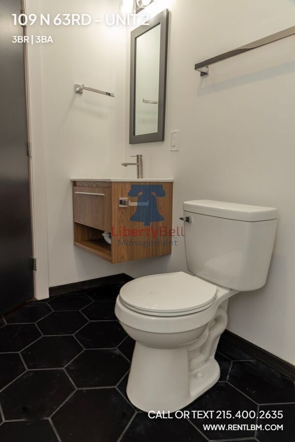 Building Photo - 109 N 63rd St