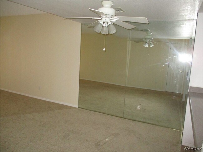 Building Photo - 2022 Merrill Ln