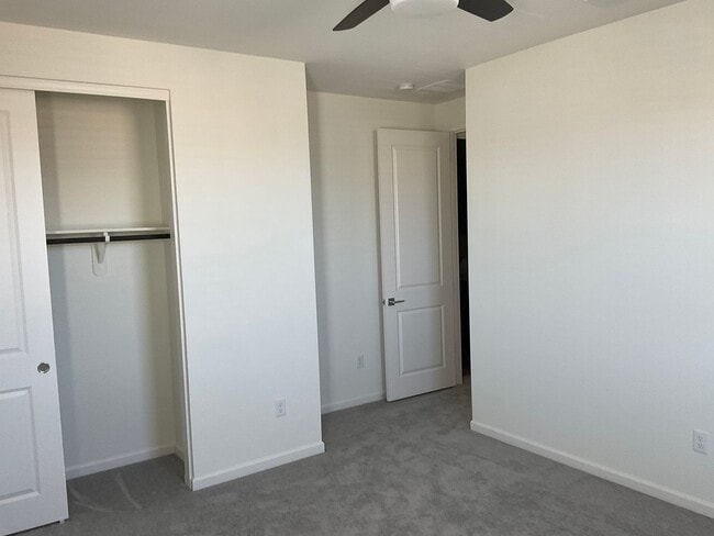 Building Photo - Toll Brothers 5 bedroom home in Stonebrook Spanish Springs