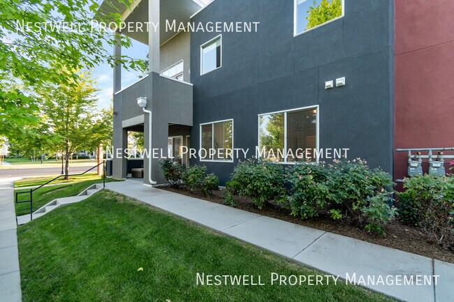 Building Photo - 4512 W S Jordan Pkwy