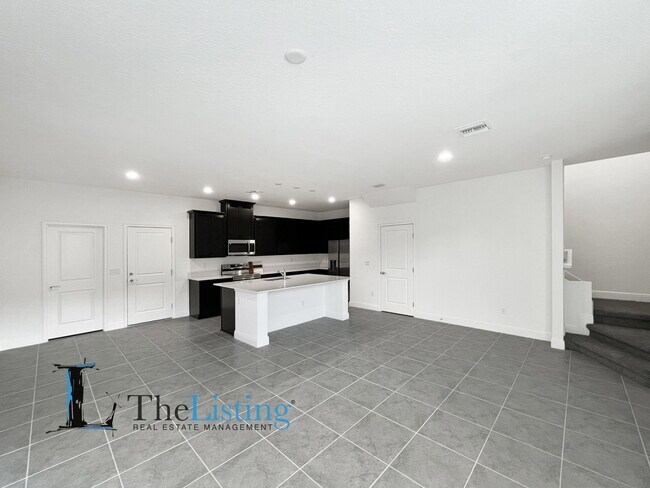 Building Photo - 3875 Knotty Pne St