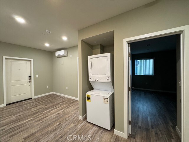 Building Photo - 621 Normandie Ave