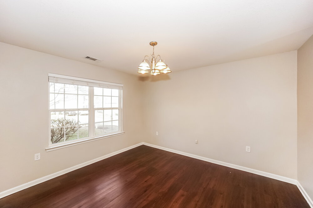 Building Photo - 1418 River Run Rd