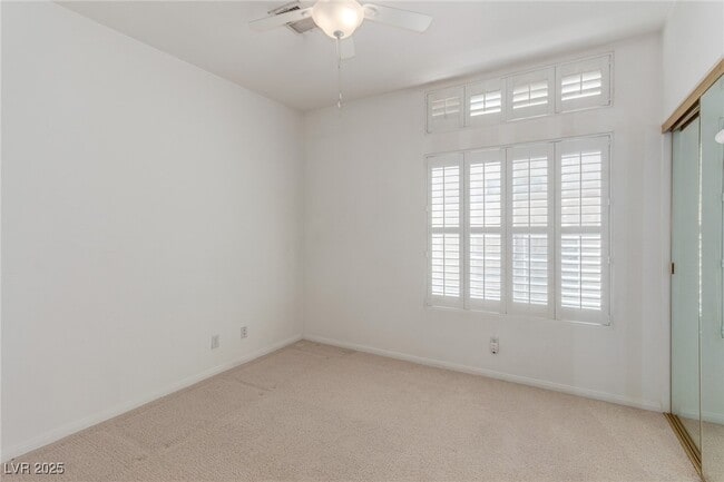 Building Photo - 3030 Cooper Creek Dr