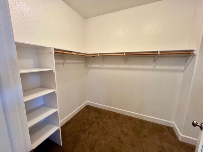 Building Photo - Lovely East Garrison 3 bedroom 2.5 bathroo...