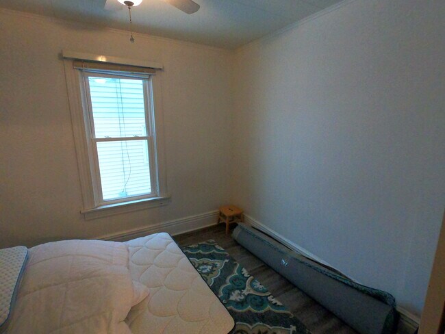 Building Photo - 2743 S Clement Ave