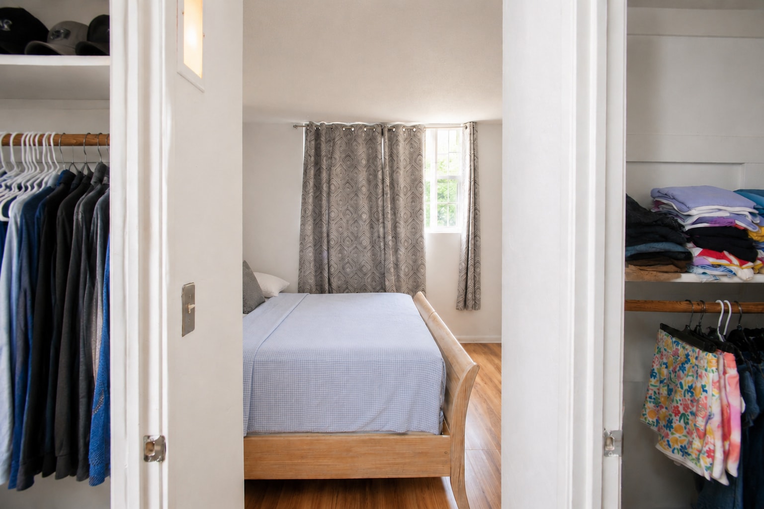 Building Photo - 19390 Collins Ave