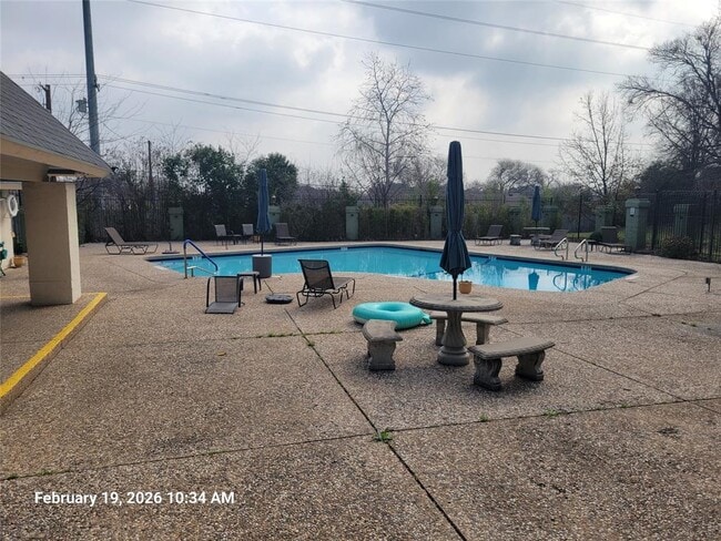 Building Photo - 7266 Coronado Cir