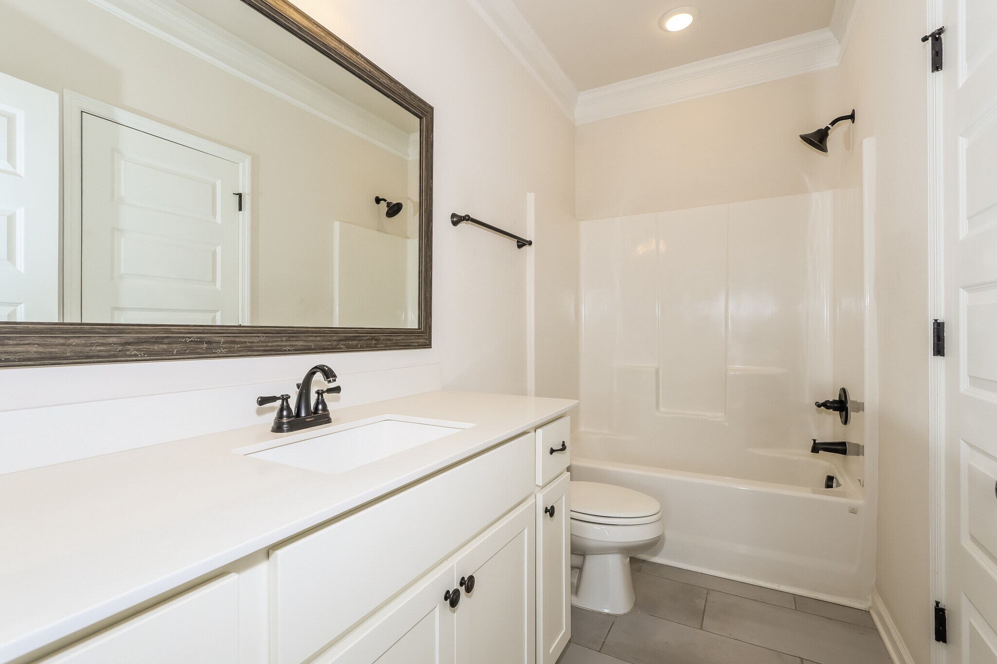 Building Photo - 6053 Bakerville Ln