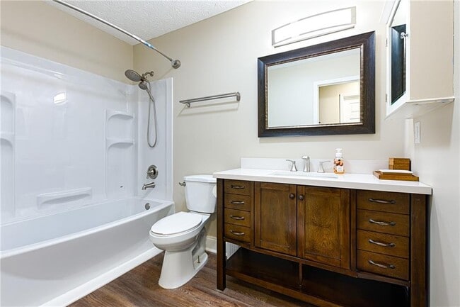 Building Photo - 6080 Stone Wood Dr NW