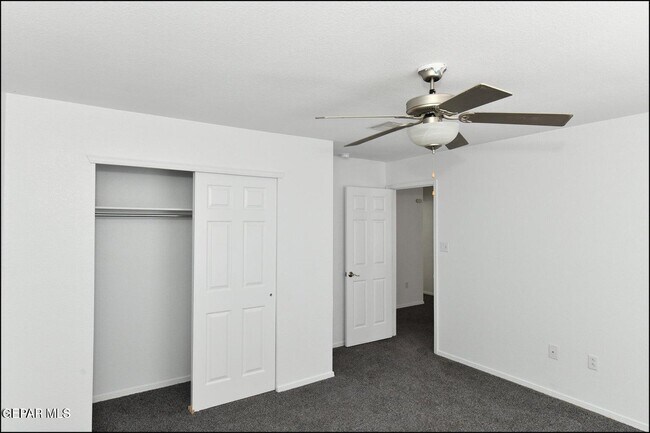 Building Photo - 1591 Hartsdale Dr