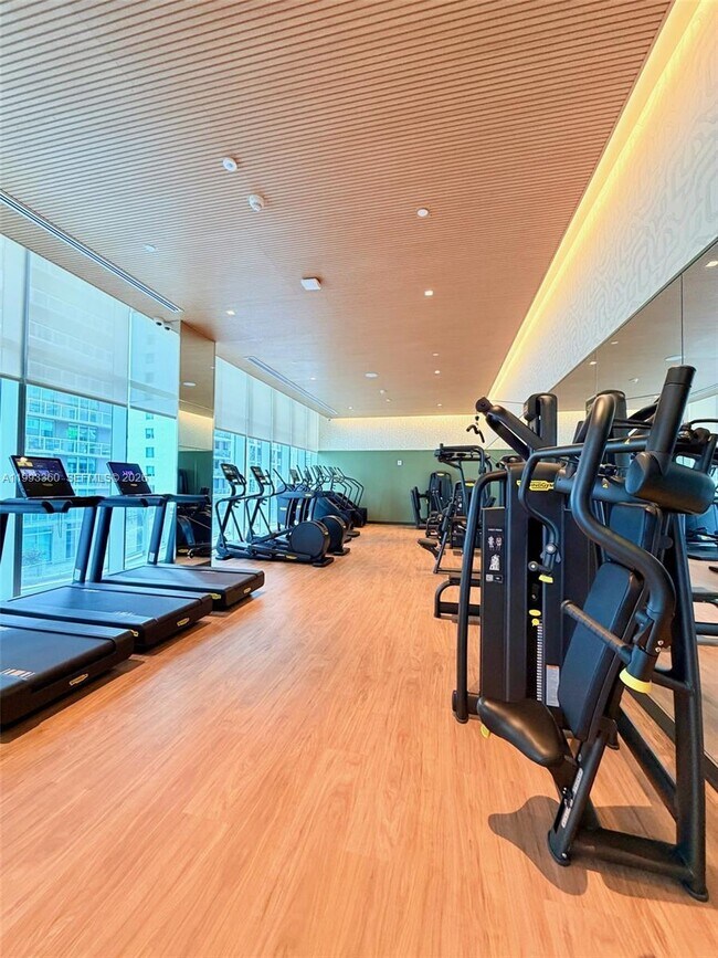 Building Photo - 77 SE 5th St