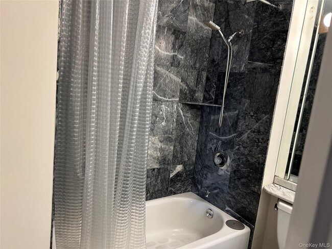 Building Photo - 4 Martine Ave