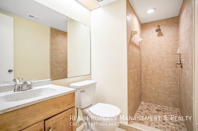 Building Photo - 2 BR / 2.5 BA Townhome in Cypress Creek Go...