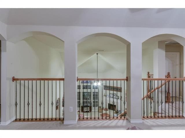 Building Photo - 1402 Vineyard Dr