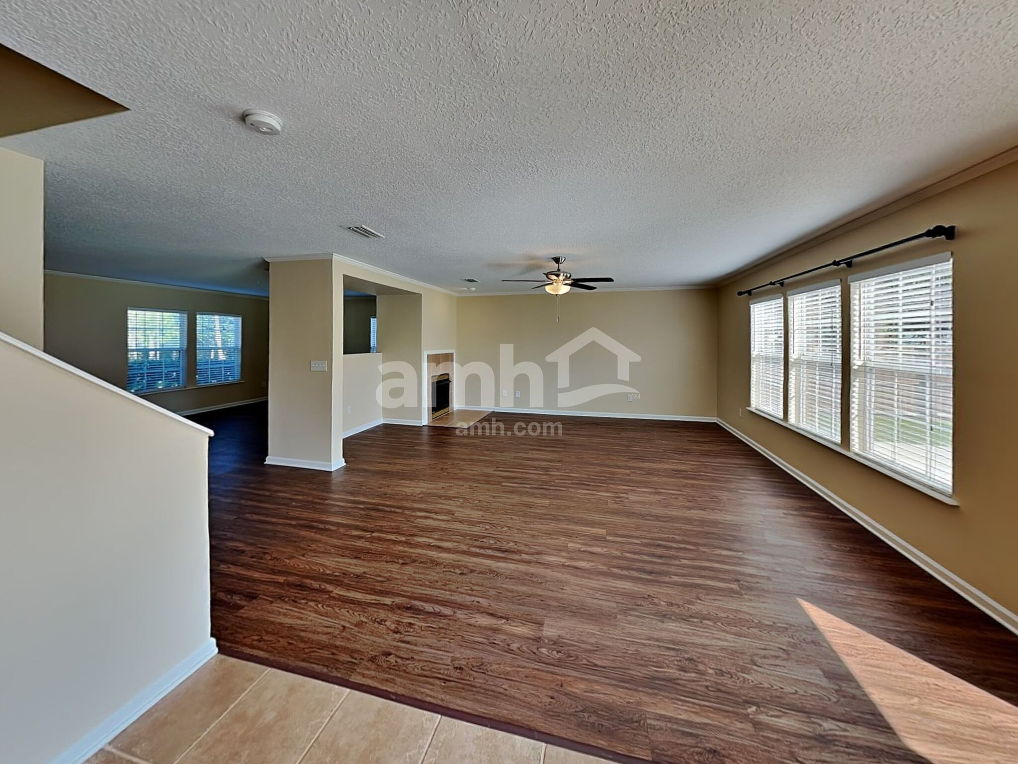 Building Photo - 325 Van Gogh Cir