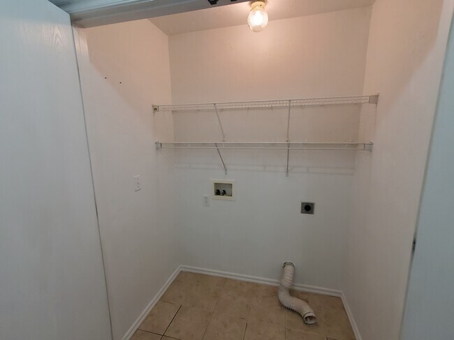 Building Photo - 2513 Durham Place Ct