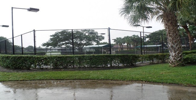 Building Photo - 539 Green Springs Pl