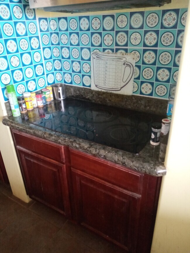 Building Photo - 1105 S 363rd Ave