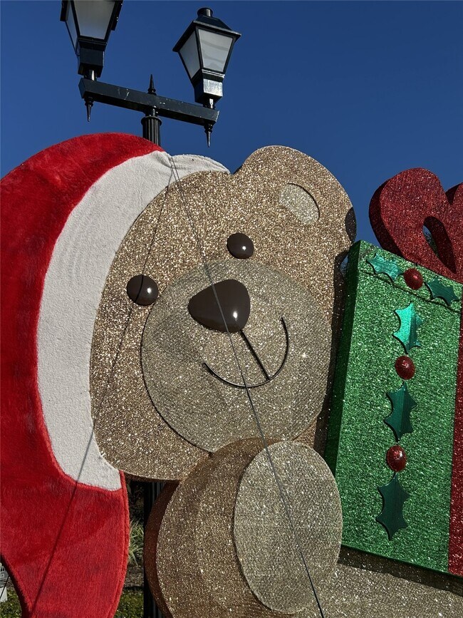 Building Photo - 18702 Desert Marigold Dr