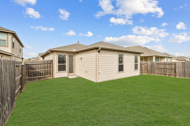 Building Photo - 2547 Hawthorn Park Ct