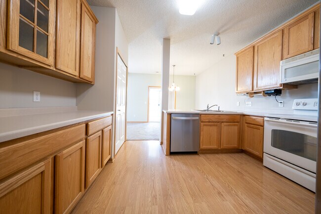 Building Photo - 6642 Pine Crest Trail S