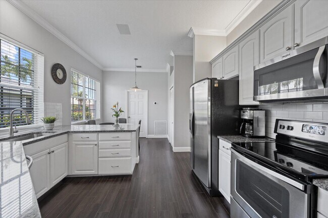 Building Photo - 2573 Country Golf Dr
