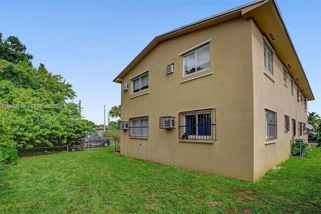 Building Photo - 5842 NW 12th Ave