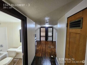 Building Photo - 1547 Hillcrest-3