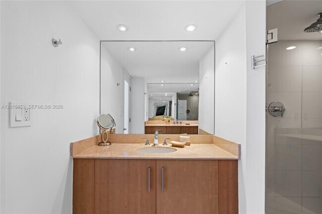 Building Photo - 10275 Collins Ave