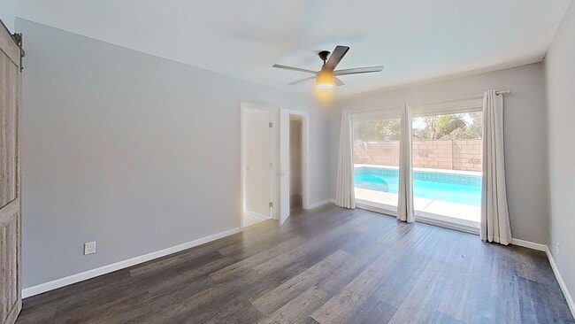 Building Photo - Beautiful 3/bedroom home in Canyon Country !