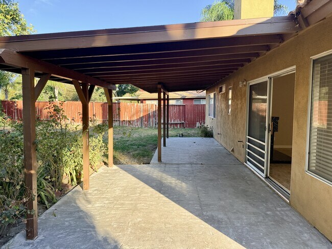 Building Photo - 4238 Brookside Dr