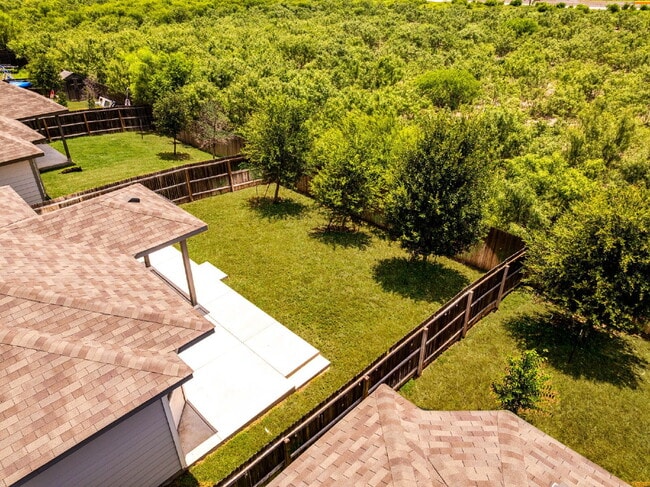 Building Photo - Greenbelt, Second En Suite, Media and Game...