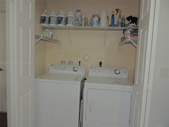 Building Photo - 11301 NW 88th Terrace