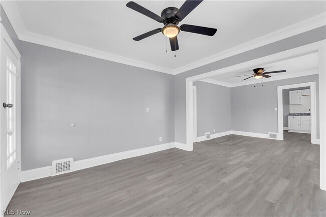 Building Photo - 10613 Sandusky Ave