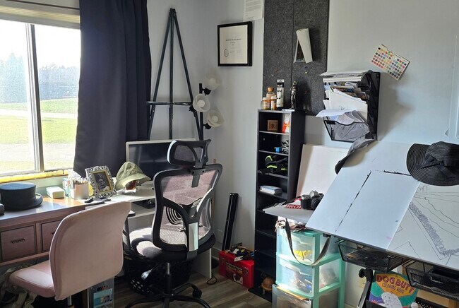 Building Photo - 1 Cedar Ct