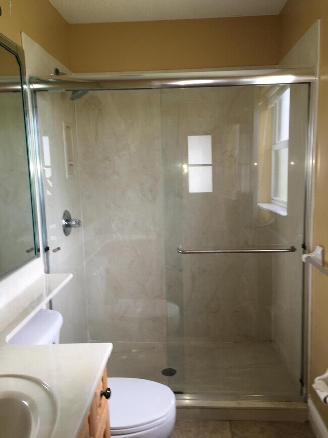 Building Photo - 3582 Tipperary Dr
