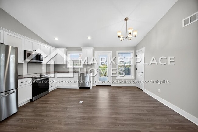 Building Photo - 3518 Alpha Ct