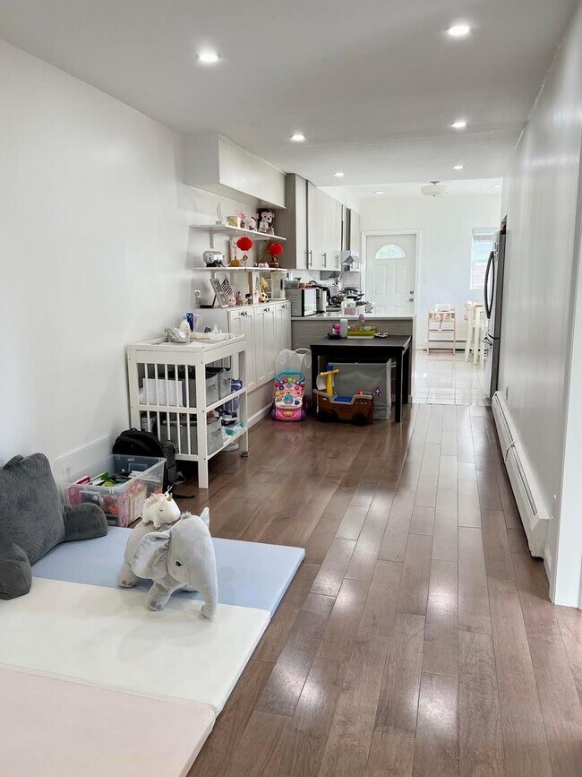 Building Photo - 600 17th St