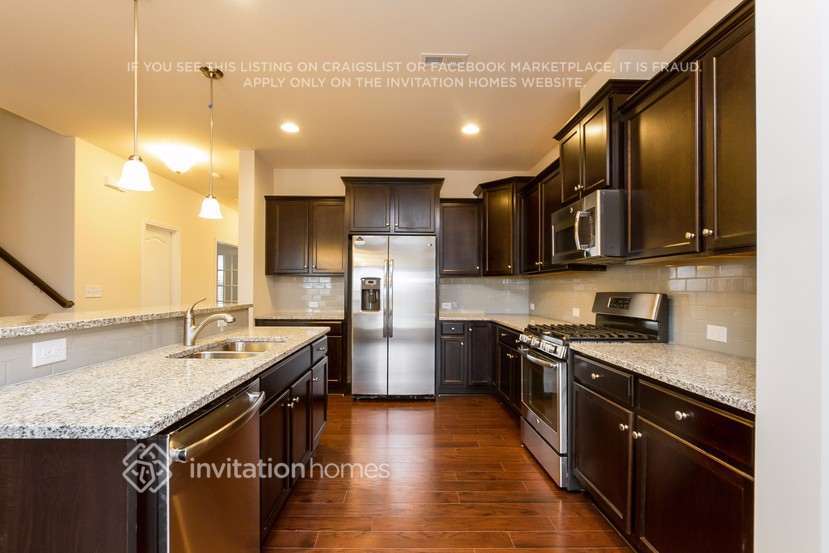 Building Photo - 186 Glastonbury Dr