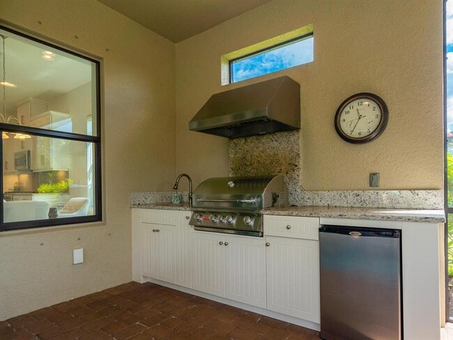 Building Photo - 3929 Waypoint Ave