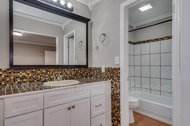 Building Photo - 238 Cavalier Dr