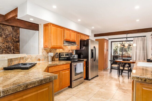 Building Photo - 32 San Patricio Dr