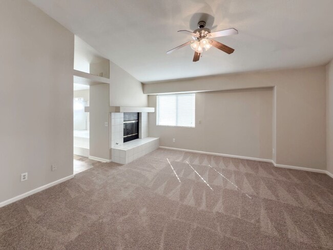 Building Photo - 4 BEDROOM / 3 CAR GARAGE MURRIETA HOME FOR...