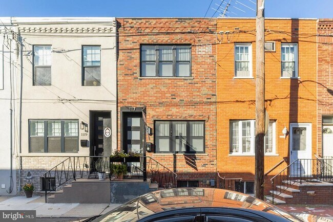 Building Photo - 1117 Mercy St