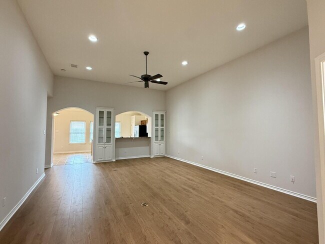 Building Photo - Modern Comfort Meets Cozy Living on Casual Cir!