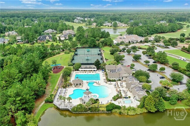 Building Photo - 143 Holloway Hill