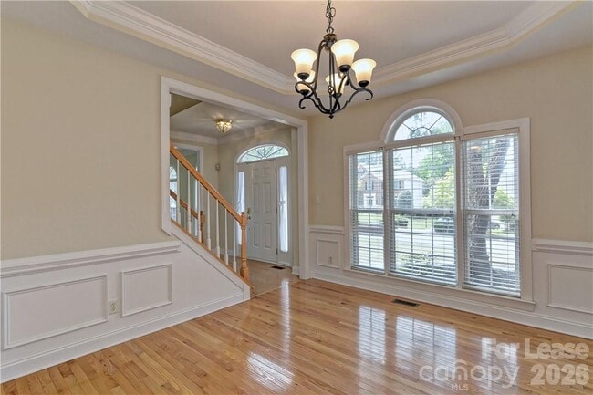 Building Photo - 10496 Gunnison Ln