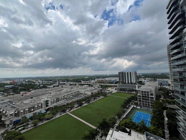 Building Photo - 3301 NE 1st Ave